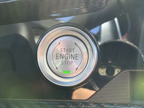 Used 2022 Chevrolet Corvette Stingray Premium Cpe image 36