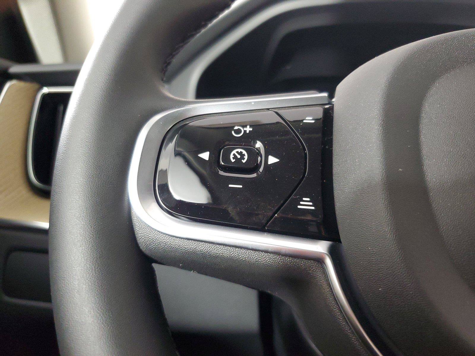 New 2027 Volvo XC60 B5 Core AWD/4WD image 25