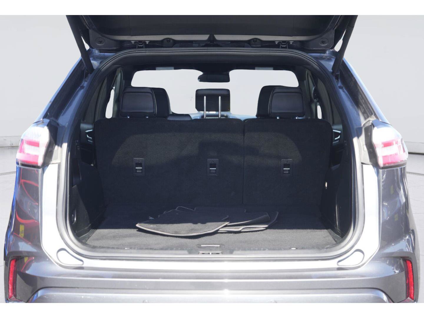 Used 2023 Ford Edge ST AWD/4WD image 31