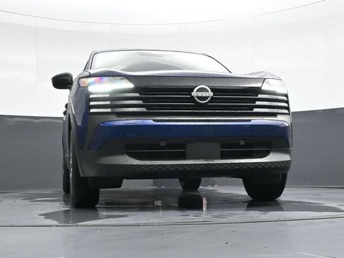 Used 2025 Nissan Kicks S image 40