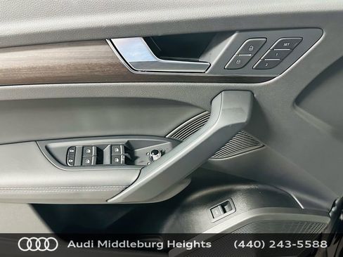 Certified 2025 Audi Q5 2.0T Premium Plus w/ Premium Plus Package image 27