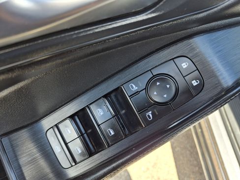 Used 2022 Nissan Rogue SV w/ SV Premium Package AWD/4WD image 13