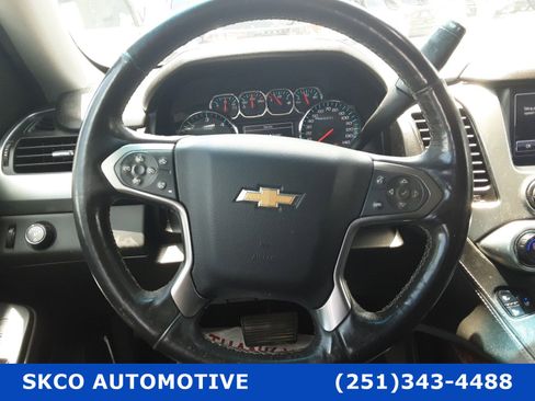 Used 2018 Chevrolet Suburban Premier image 18
