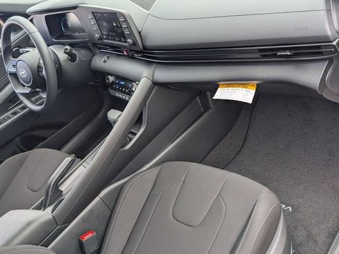 New 2026 Hyundai Elantra Sport FWD image 25