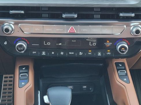 New 2025 Kia Telluride SX Prestige X-Pro AWD/4WD image 18