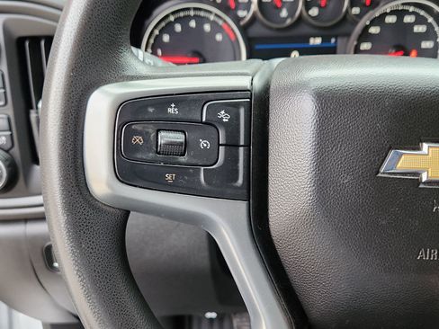 Used 2022 Chevrolet Silverado 2500 Custom w/ Custom Value Package image 32