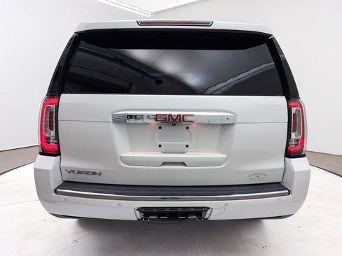 Used 2016 GMC Yukon Denali w/ Open Road Package image 13