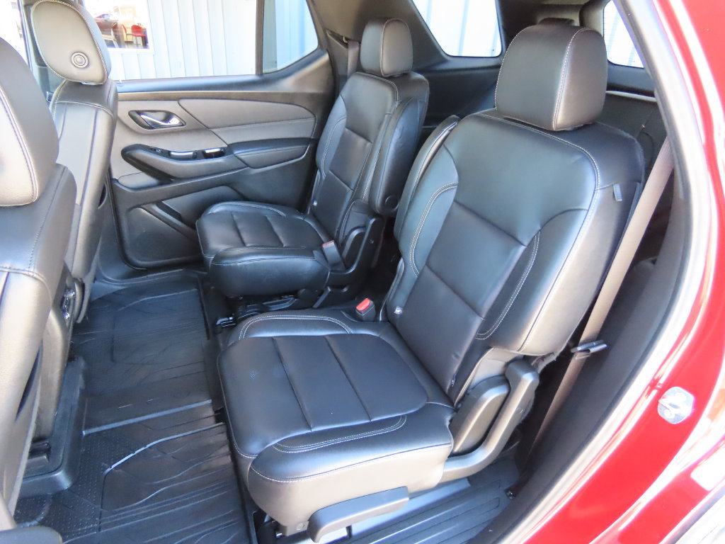 Used 2023 Chevrolet Traverse LT w/ LPO, Floor Liner Package AWD/4WD image 28