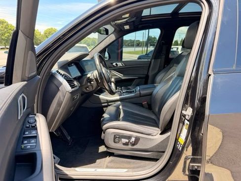 Used 2022 BMW X5 M50i AWD/4WD image 24