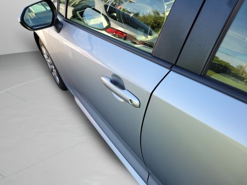 Used 2025 Toyota Corolla LE w/ Convenience Package FWD image 28