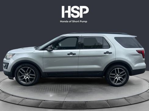 Used 2016 Ford Explorer Sport w/ Equipment Group 401A AWD/4WD image 2