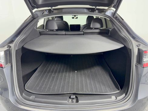 Used 2022 Tesla Model Y Long Range AWD/4WD image 28