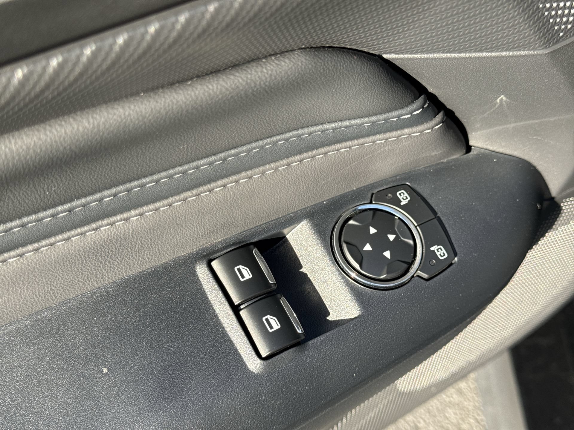 Used 2024 Ford Mustang GT Premium RWD image 13