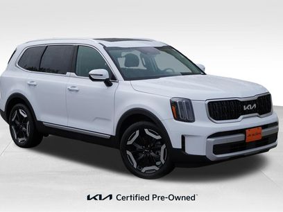 Certified 2025 Kia Telluride EX w/ EX Captain's Chair Package