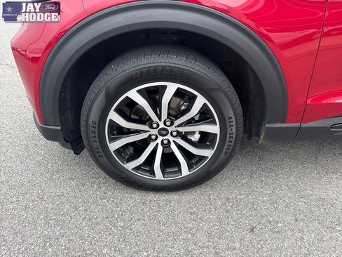 Used 2023 Ford Explorer ST-Line AWD/4WD image 25