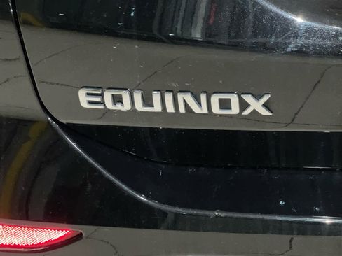Used 2021 Chevrolet Equinox LT image 11