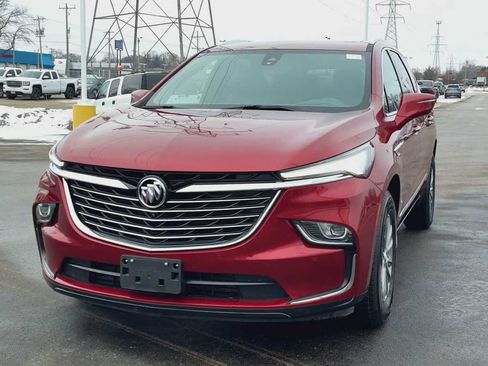 Used 2024 Buick Enclave Premium image 7