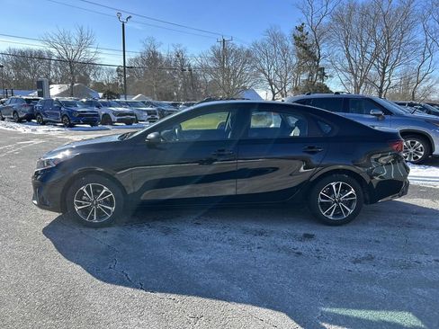 Certified 2023 Kia Forte LXS image 6