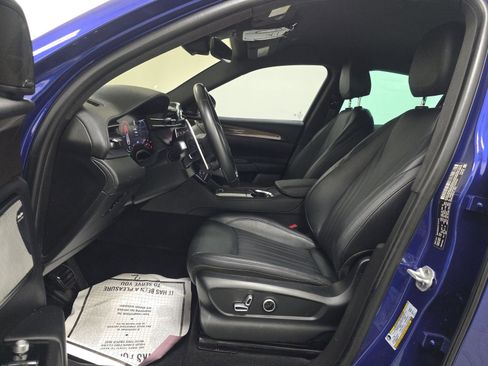 Used 2023 Maserati Grecale GT image 7