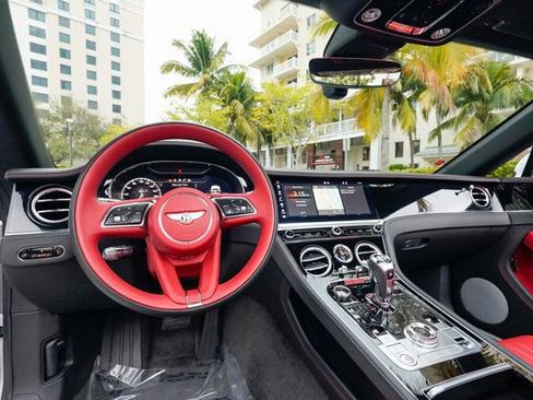 Used 2024 Bentley Continental GT V8 image 64