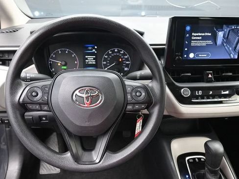 Used 2025 Toyota Corolla LE FWD image 13