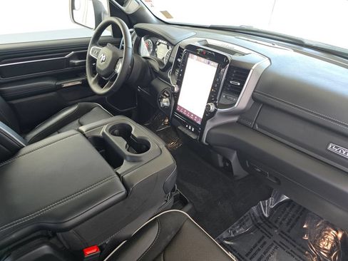 Used 2025 RAM 1500 Laramie AWD/4WD image 32