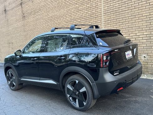 New 2026 Nissan Kicks SR w/ Cold Weather Package AWD/4WD image 24