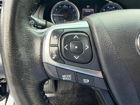 Used 2016 Toyota Camry XLE w/ Moonroof Package FWD image 20