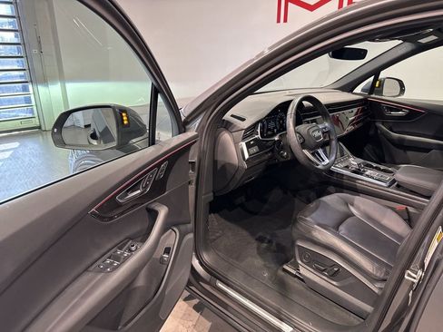 Used 2025 Audi Q7 2.0T Premium w/ Convenience Package AWD/4WD image 12
