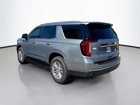 Used 2024 GMC Yukon SLT w/ SLT Luxury Package RWD image 5