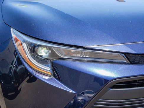 Used 2024 Toyota Corolla LE FWD image 4