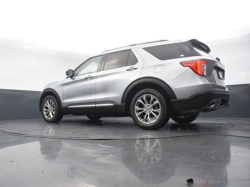 Used 2022 Ford Explorer Limited w/ Equipment Group 301A image 53