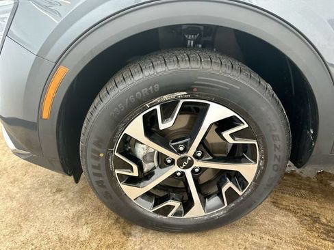 Certified 2024 Kia Sportage EX AWD/4WD image 20