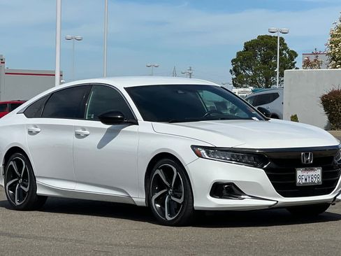 Used 2022 Honda Accord Sport image 5