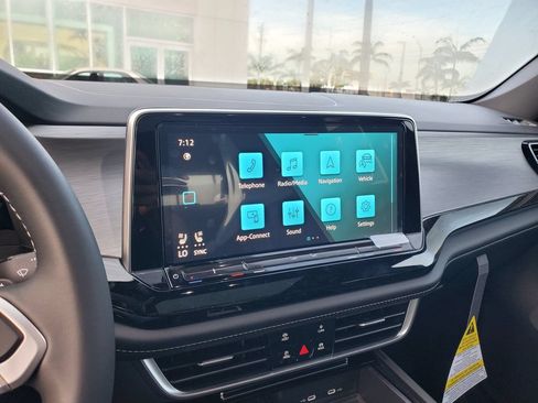 New 2026 Volkswagen Atlas Cross Sport SE FWD image 8