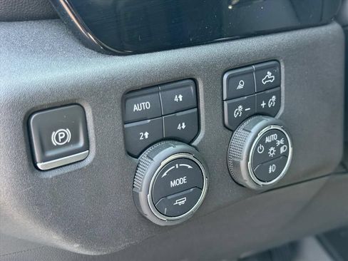 Used 2022 Chevrolet Silverado 1500 High Country AWD/4WD image 18