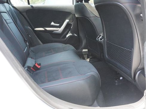 Used 2022 Mercedes-Benz A 220 4MATIC image 32