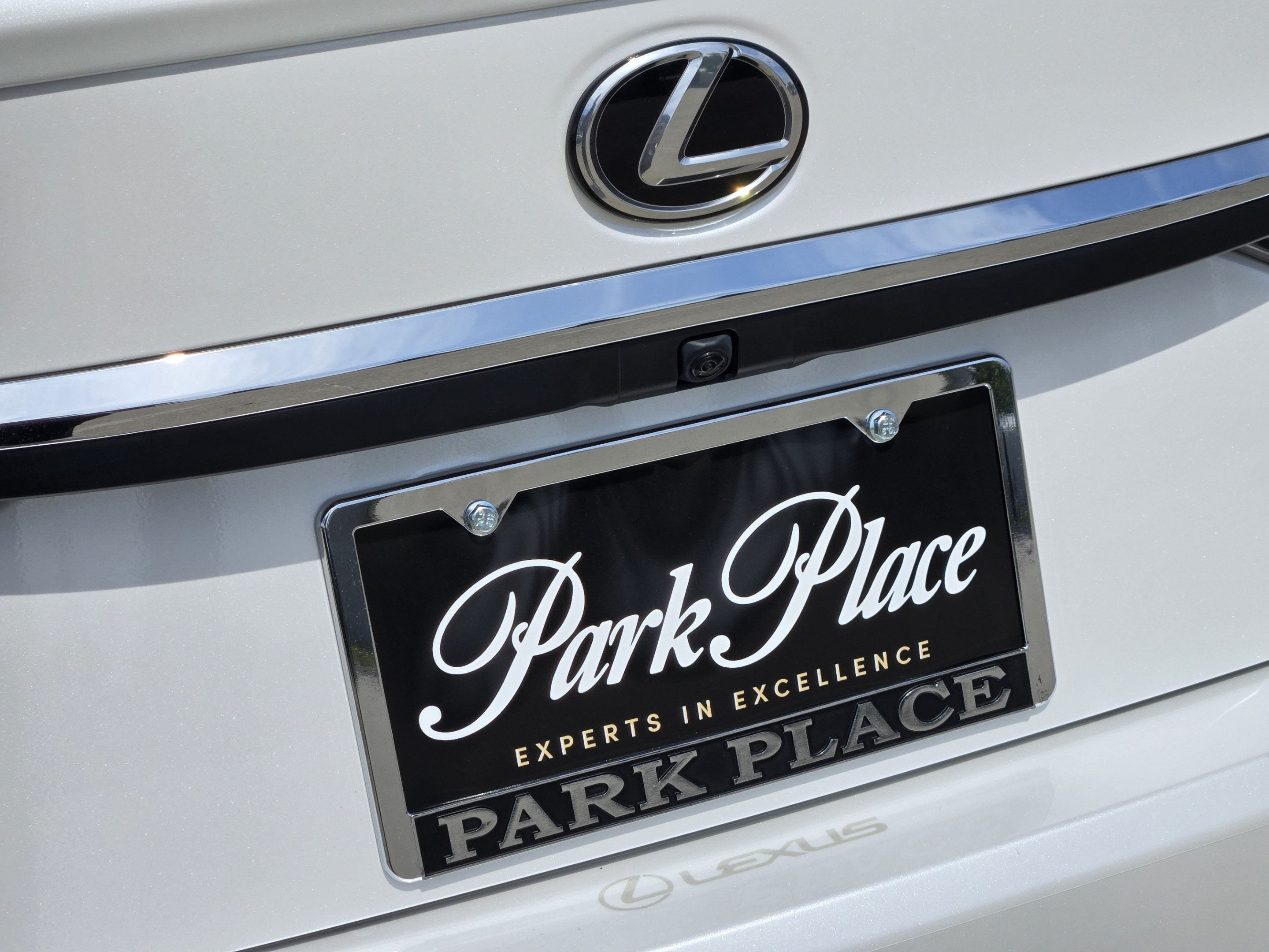 Certified 2024 Lexus ES 350 Ultra Luxury w/ Accessory Package (Z2) FWD image 44