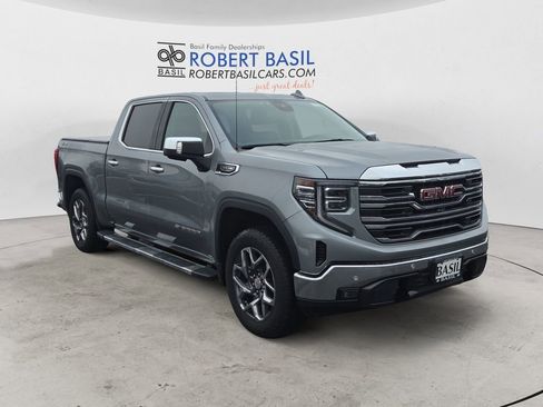 Used 2024 GMC Sierra 1500 SLT w/ SLT Premium Plus Package image 7