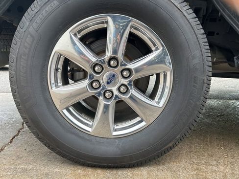 Used 2018 Ford F150 Lariat w/ Equipment Group 502A Luxury AWD/4WD image 25
