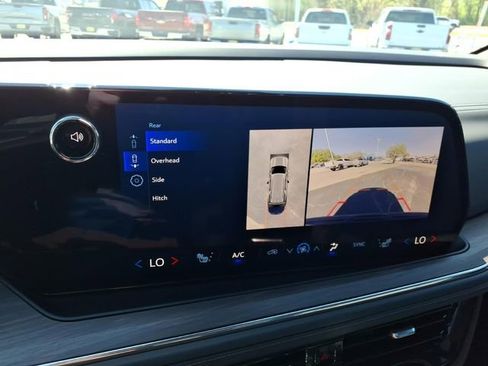 Used 2025 Chevrolet Tahoe LT w/ Comfort Package image 27