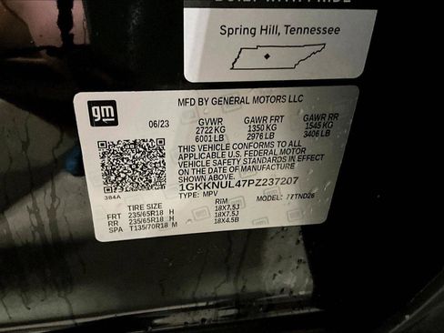 Used 2023 GMC Acadia SLT image 35