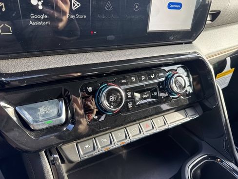 New 2026 GMC Sierra 1500 AT4 w/ Technology Package AWD/4WD image 26