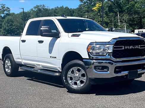 Used 2024 RAM 2500 Big Horn AWD/4WD image 33