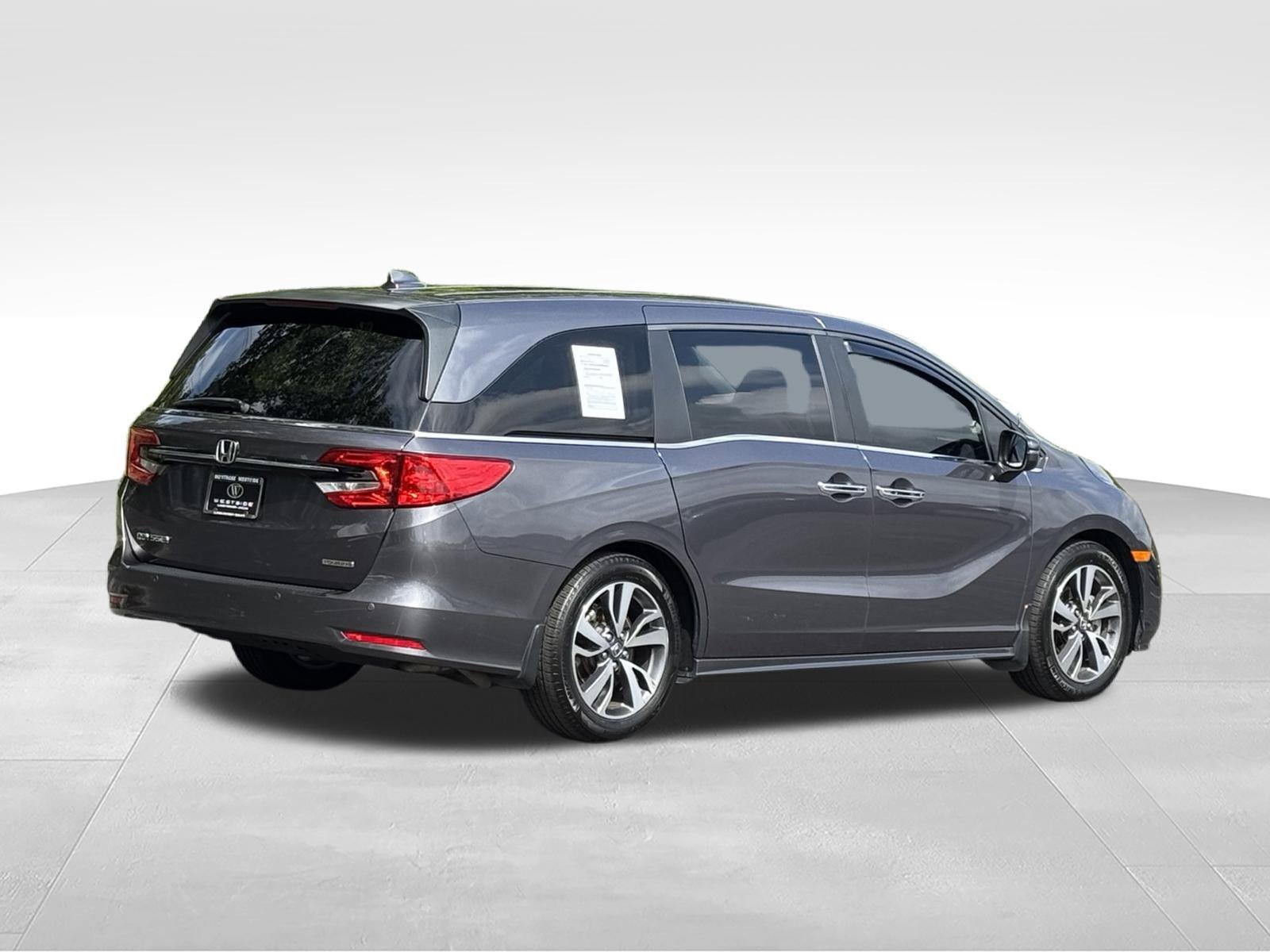 Used 2023 Honda Odyssey Touring image 4