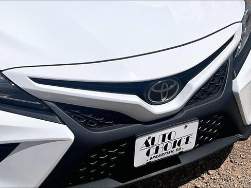 Used 2019 Toyota Camry SE FWD image 30