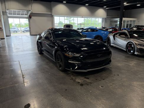 Used 2019 Ford Mustang Coupe w/ Ecoboost Performance Package RWD image 4