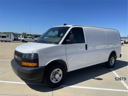 Used 2021 Chevrolet Express 2500 image 1
