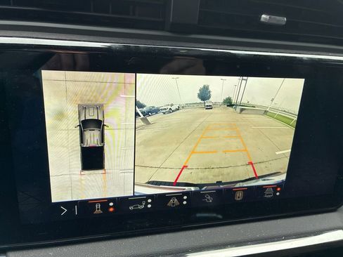 Used 2024 GMC Sierra 2500 AT4 w/ Technology Package image 16