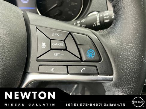 Used 2019 Nissan Rogue SV w/ Sun & Sound Touring Package FWD image 30